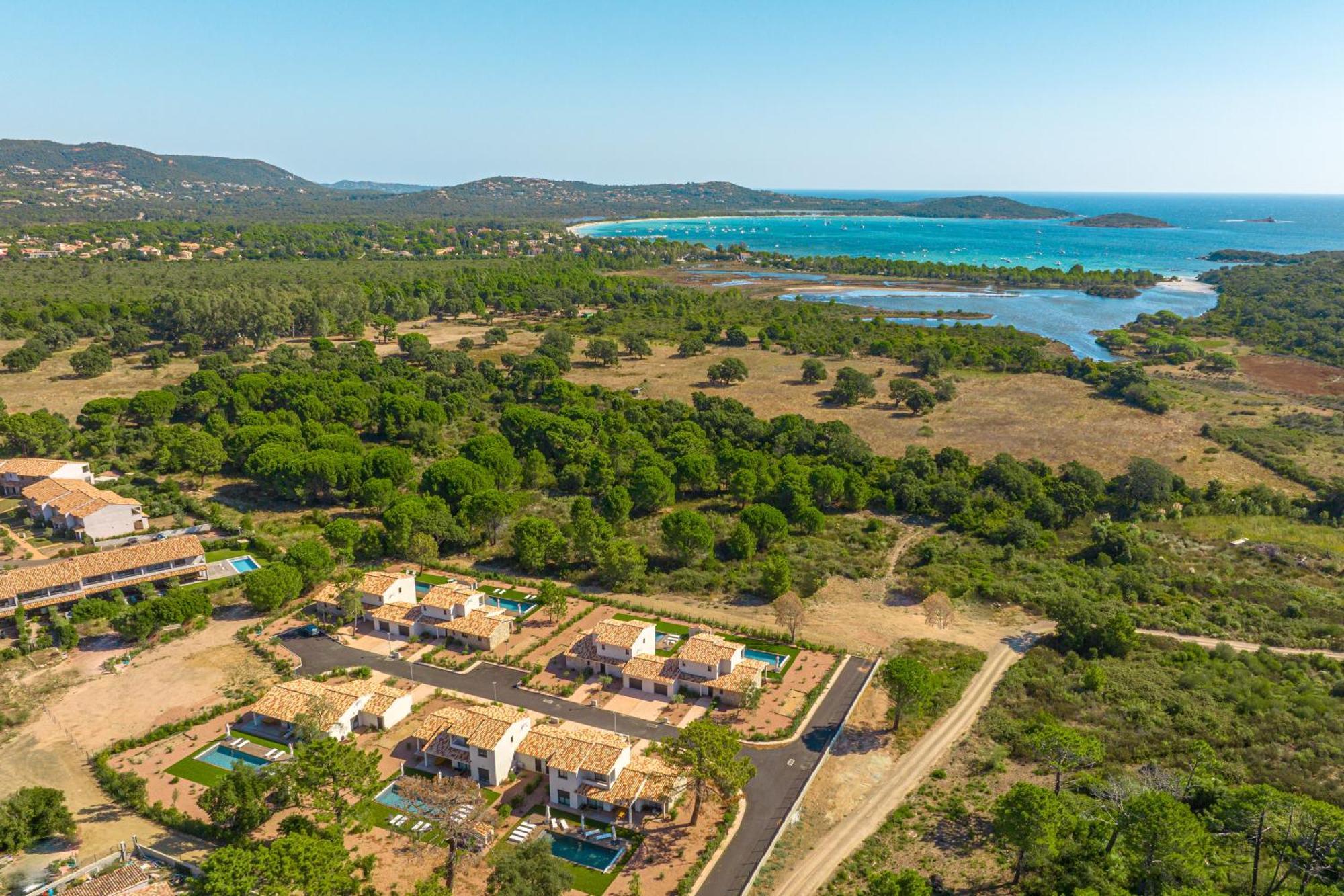 Calarossa Bay 4*