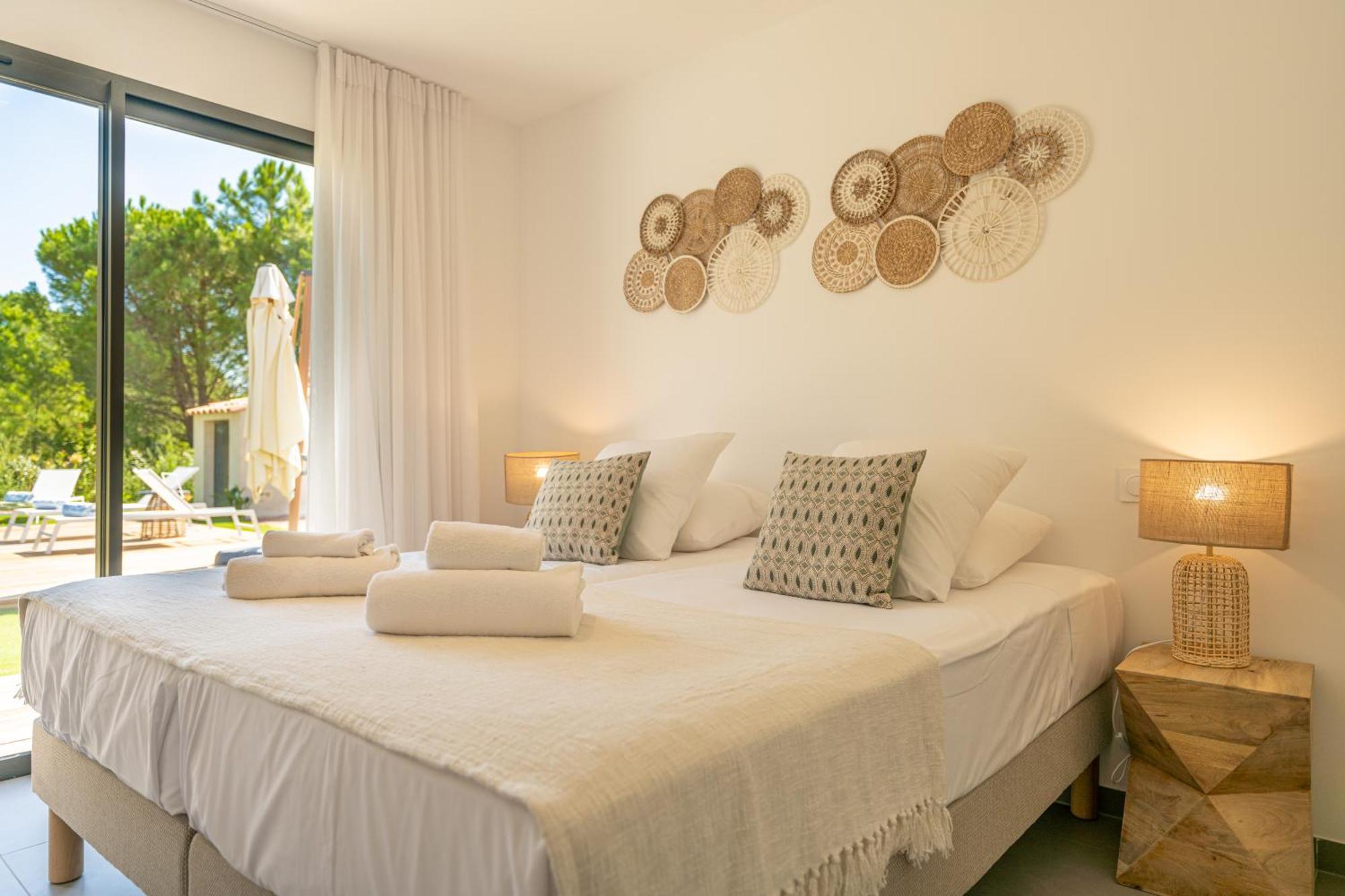 Calarossa Bay 4*